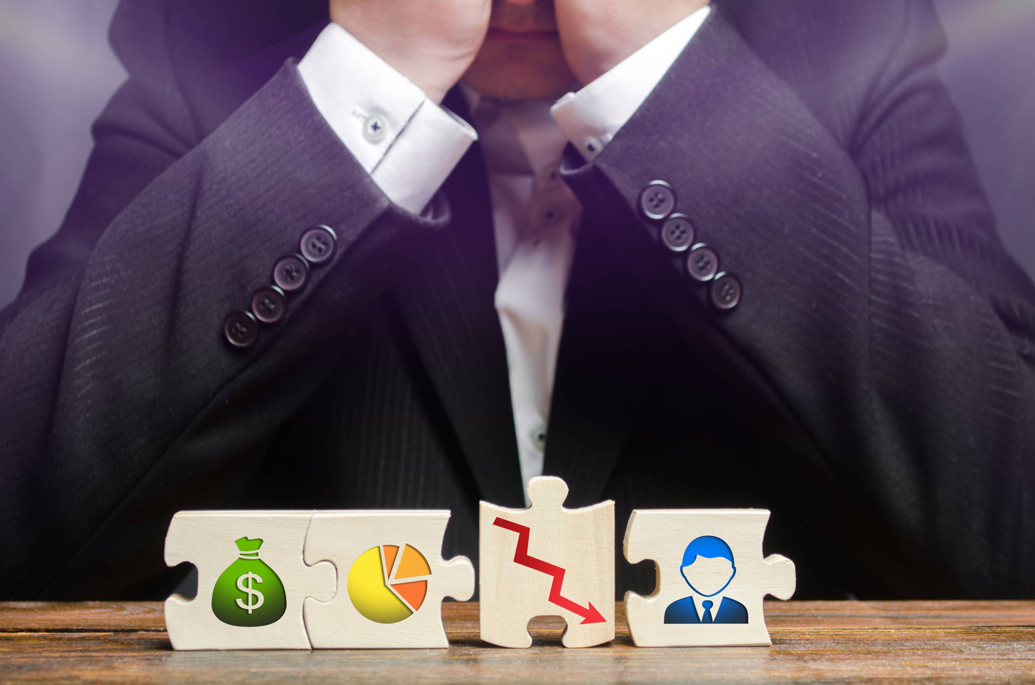 The Cost of Inconsistent First Impressions in Large Organizations